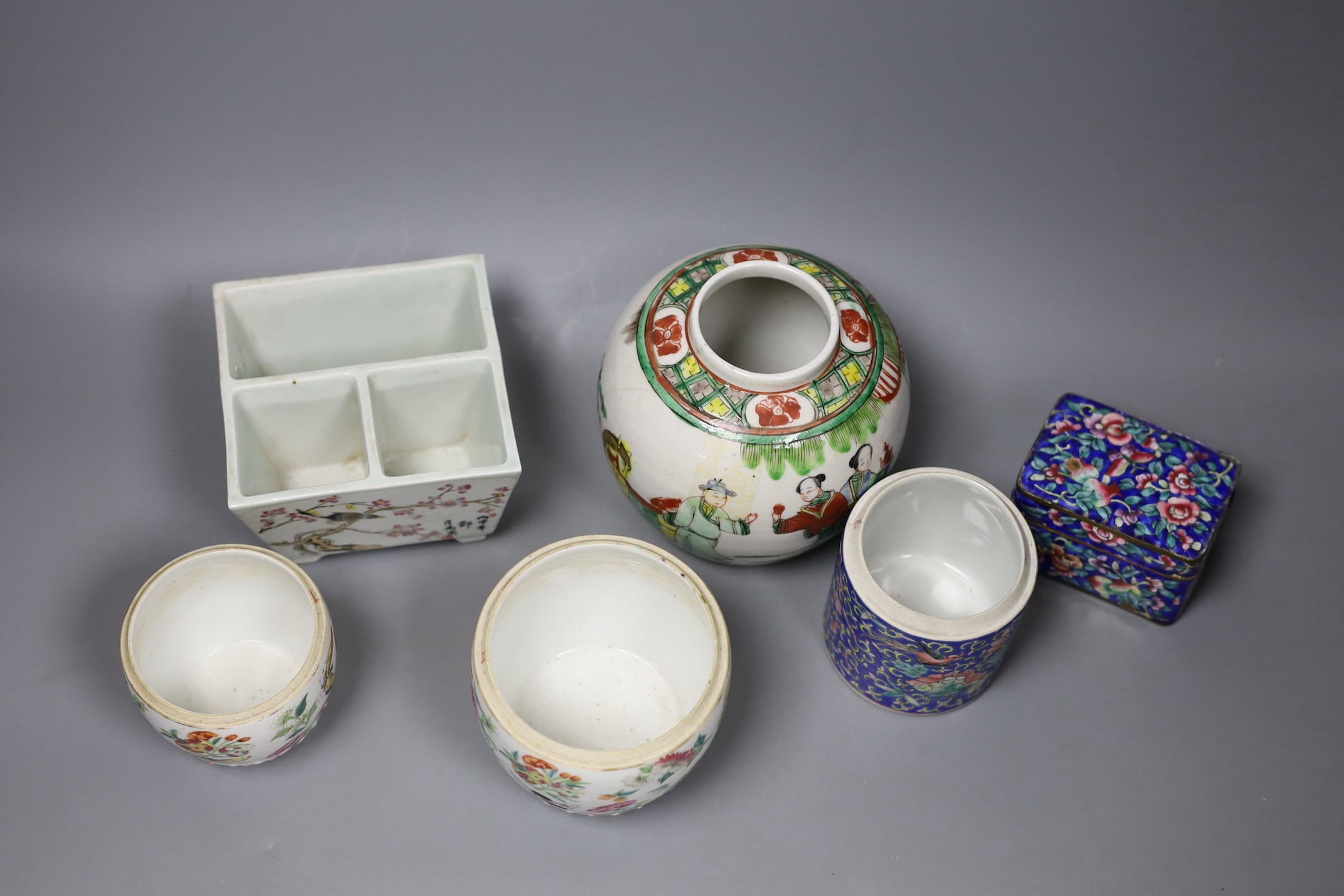 A Chinese famille verte ginger jar, together with three famille rose ceramics, a blue enamel box and cover, and a Chinese blue polychrome box (6)